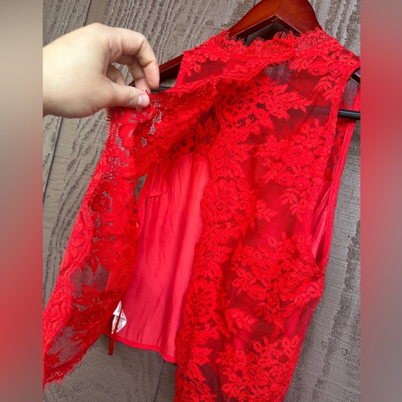 Free People Tied To You Lace lightweight Top Size Medium - Picture 9 of 9